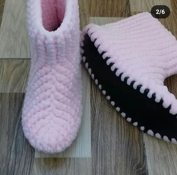 Knitted boots 2