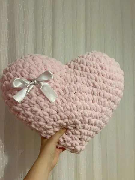 Puffy kalp yastık 2