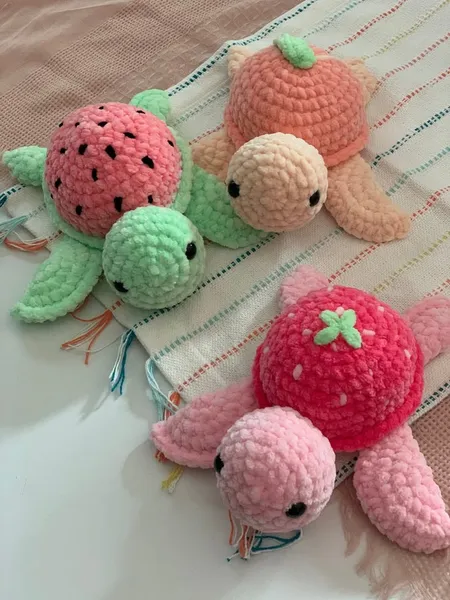 Toxunmuş puffy tısbağalar