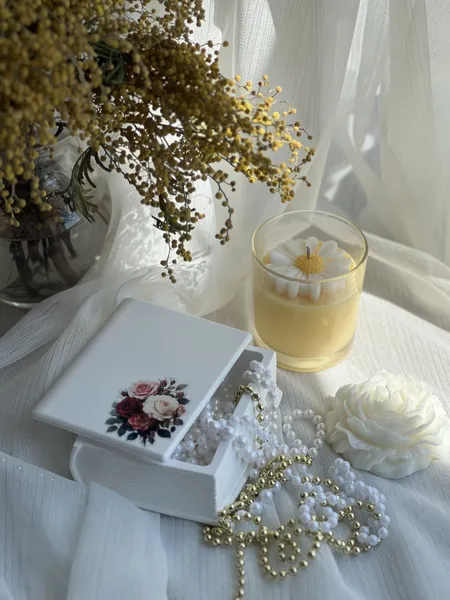 Book-shaped decor