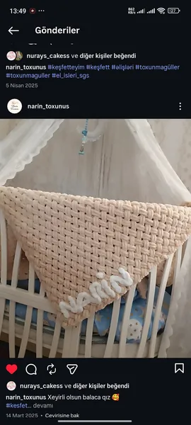 Hand-knitted blanket and heart 3