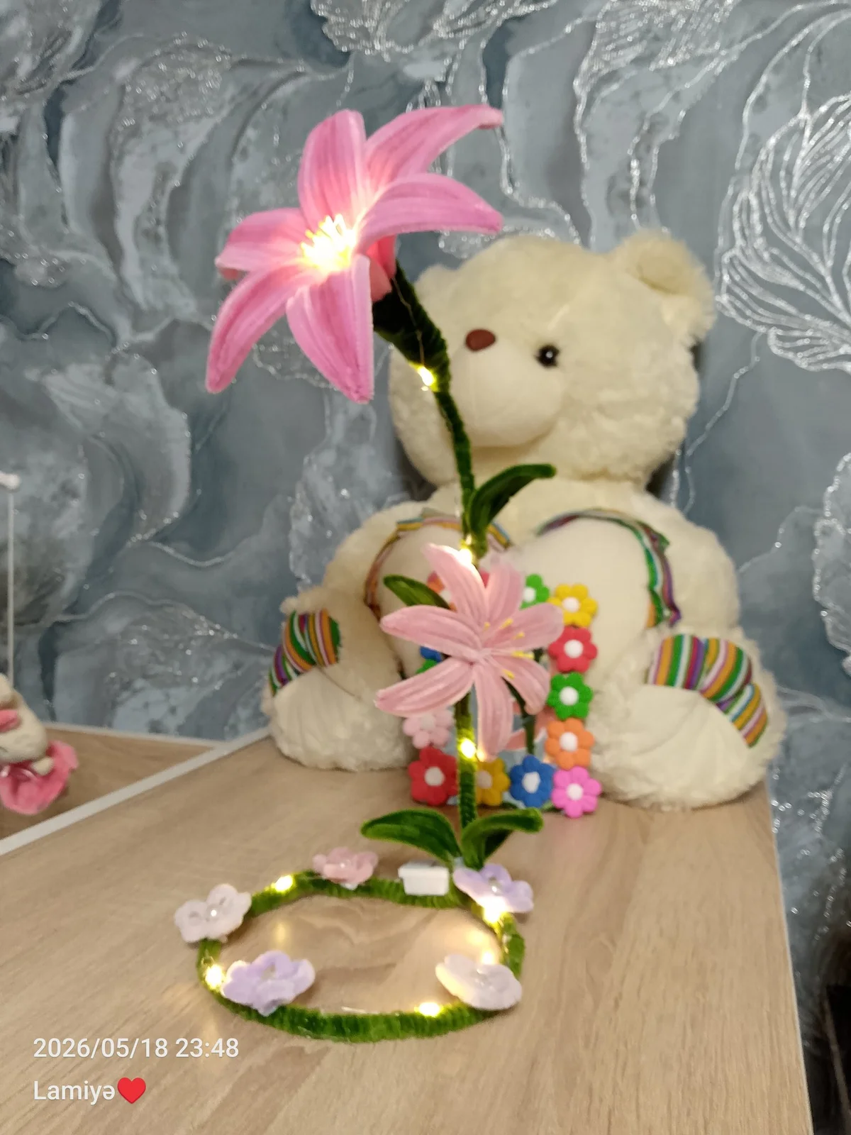 Şönil lamp pinterest vibe: