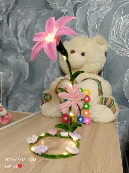 Şönil lamp pinterest vibe: 1
