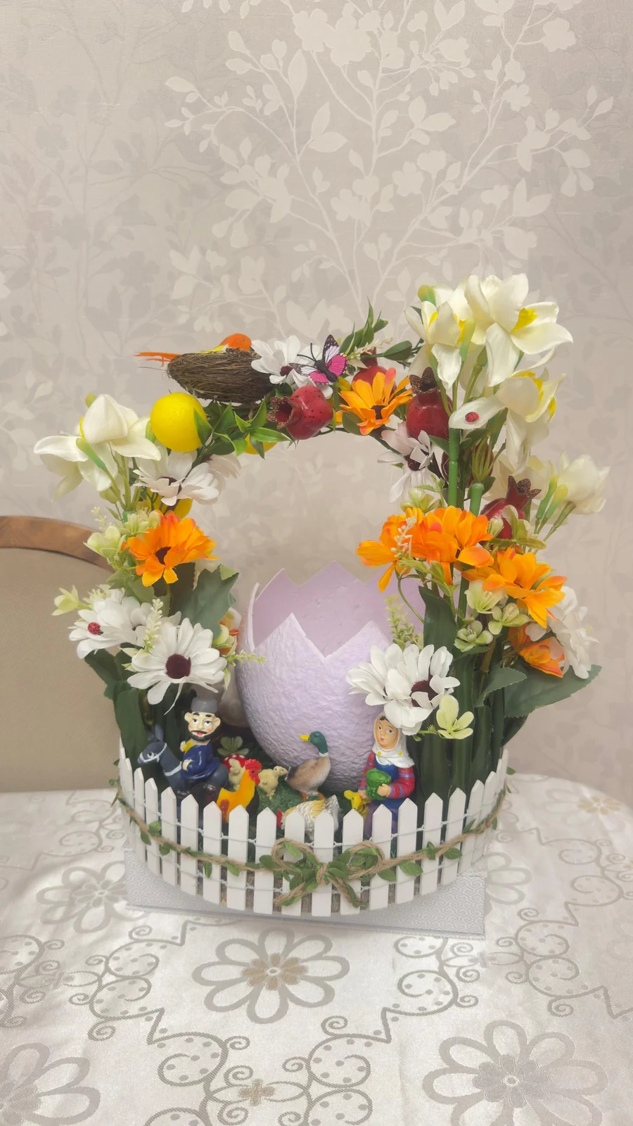 Taxta üzərində Novruz dekoru