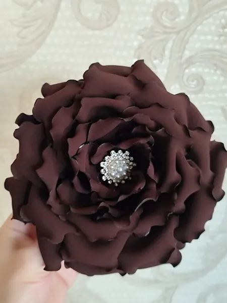 Güldən seçilməyən broşlar 2