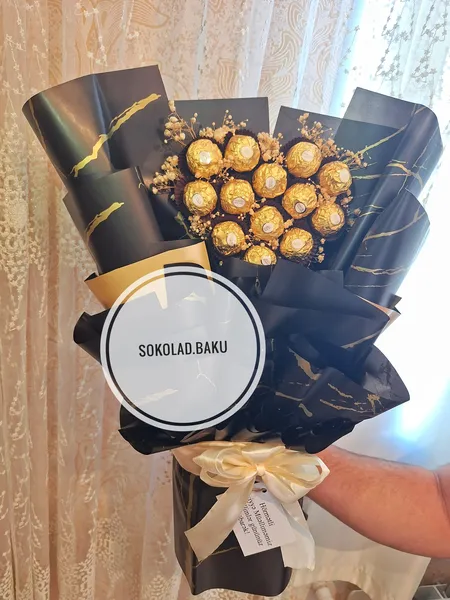 Ferrero roşen buketi 2