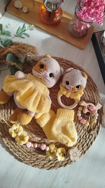Yenidoğulmuş dəsti