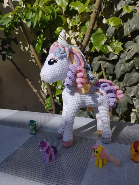 Unicorn oyuncaq 2