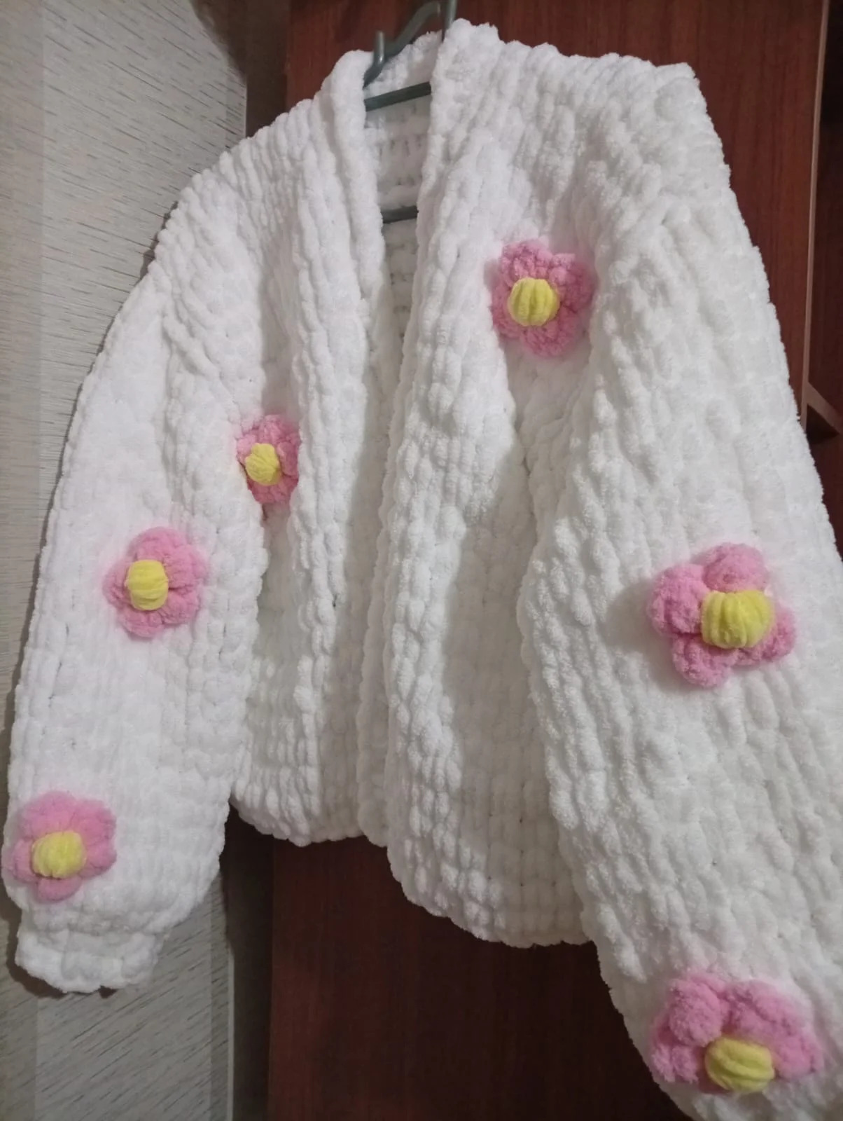 Əl işi Puffy hırka/çiçəkli