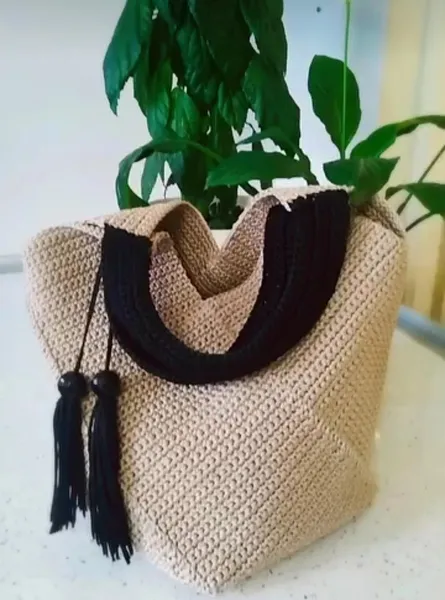 Əl işi çantalar  1