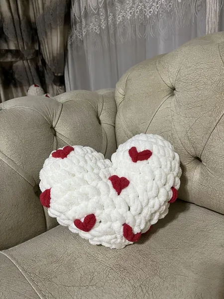 Puffy kalp yastık 1
