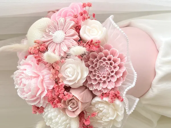 Rose bouquet candle 3