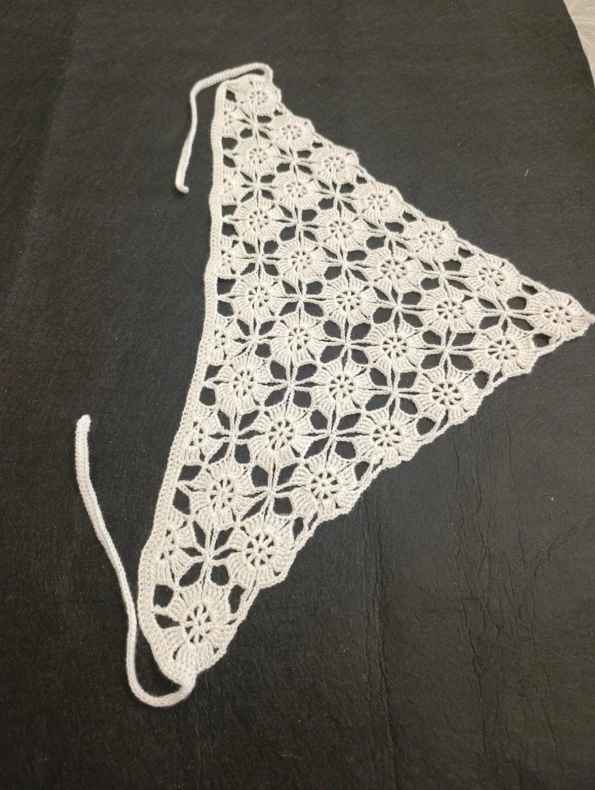 Bandana saç aksessuarı