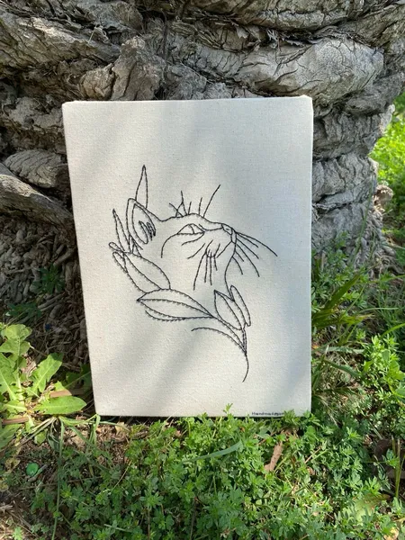Minimalist qara sənət