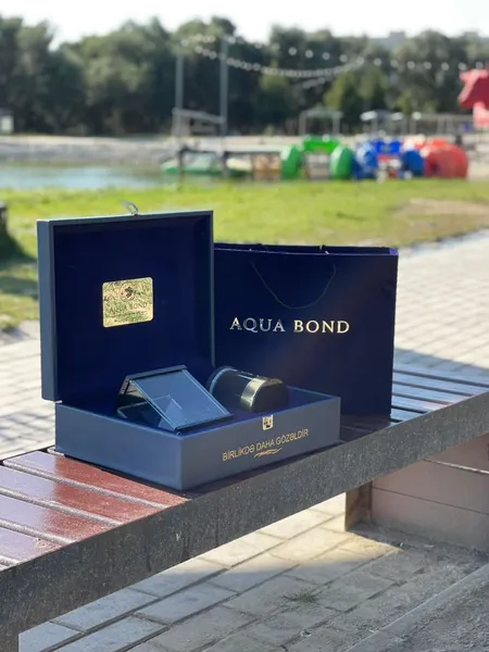 Aqua Bond (aquarium)