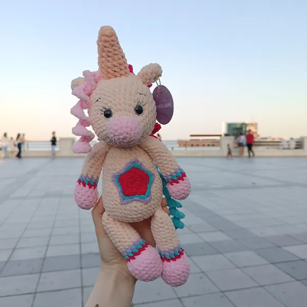 Oyuncaq təkbuynuz 🦄